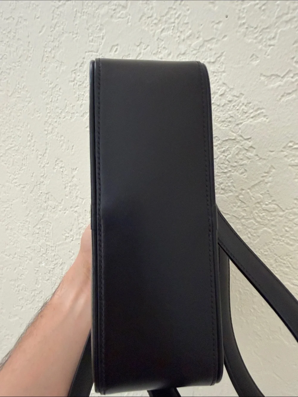 Jacquemus streamlined black
